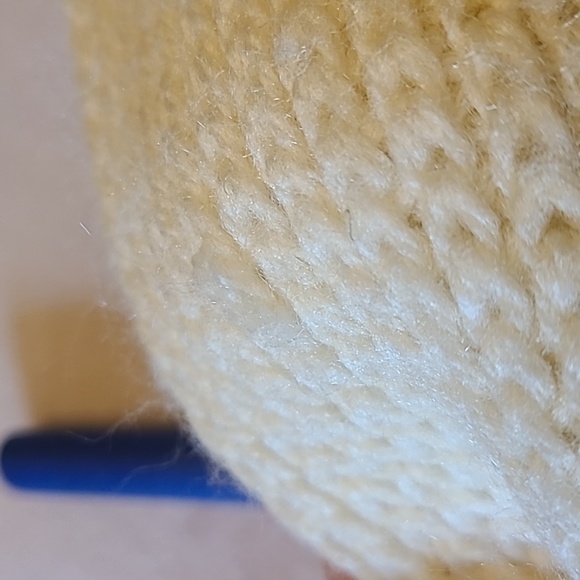 CREAM COLORED HAT AND SCARF COMBO - Picture 5 of 8